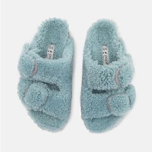 Birkenstock Womens Arizona Big Buckle Platform Teddy
Aqua Sandals